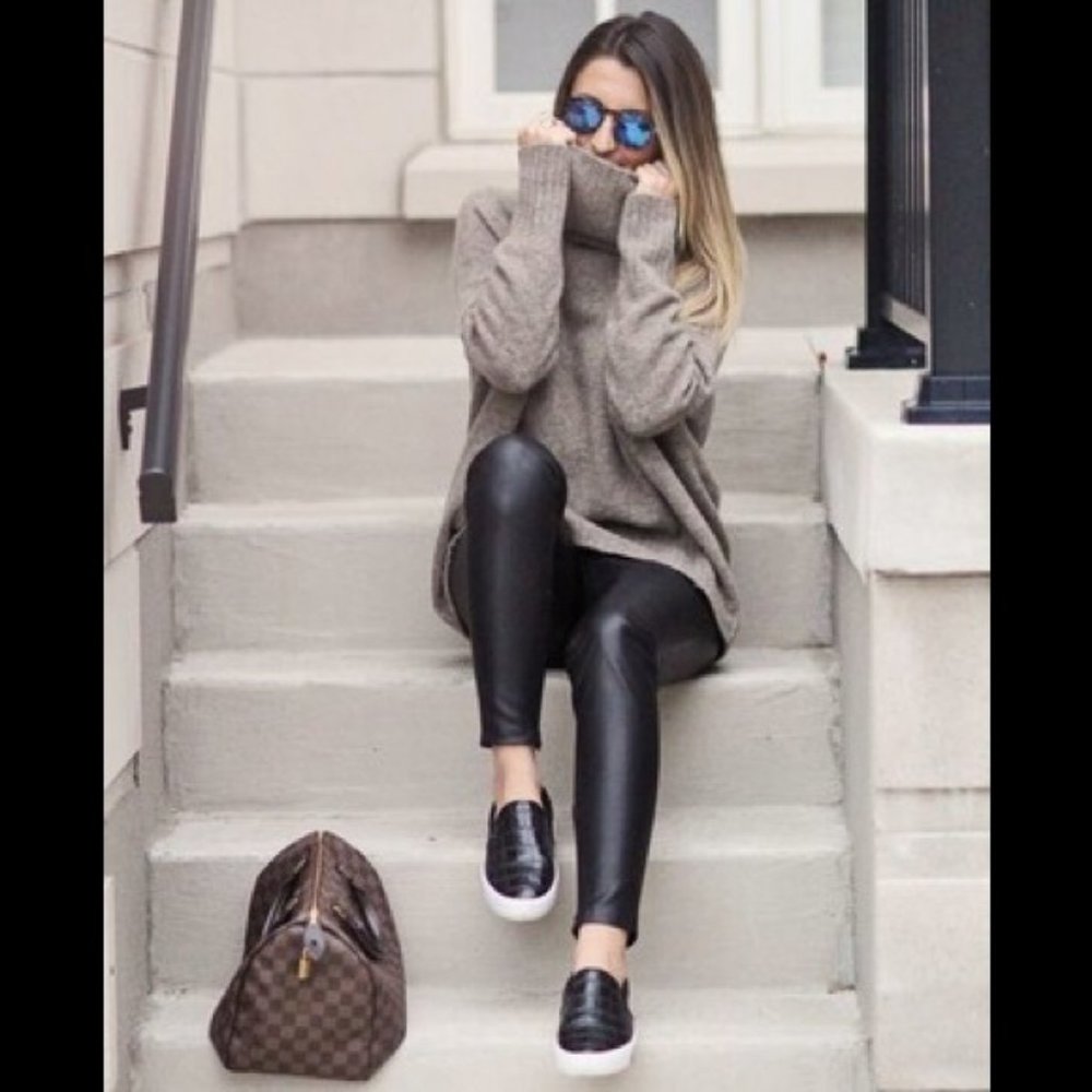 Vince Black and White Women's Sneakers